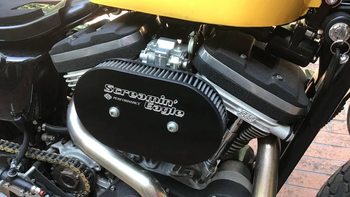 Harley-Davidson 883 Hugger (1994 - 00) - XLH  (3)
