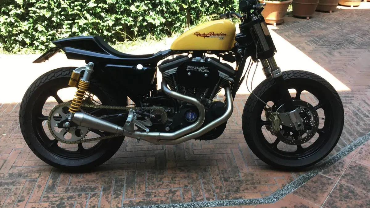 Harley-Davidson 883 Hugger (1994 - 00) - XLH  (4)