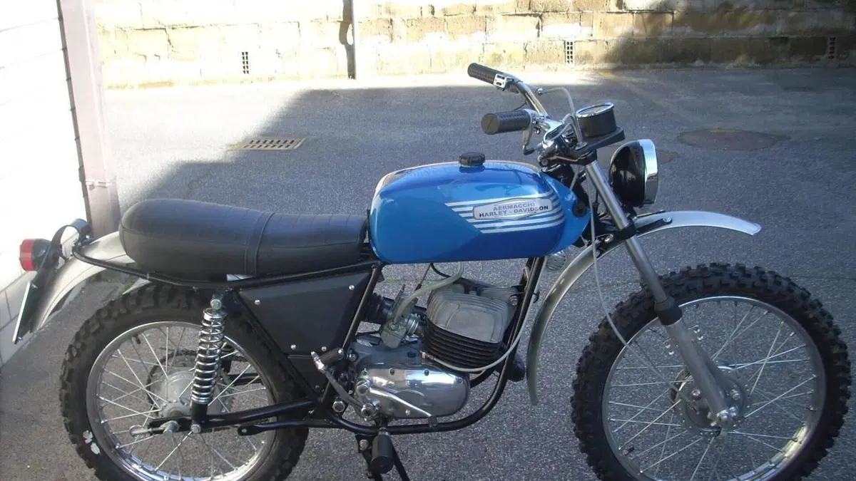 Aermacchi Harley-Davidson   (2)