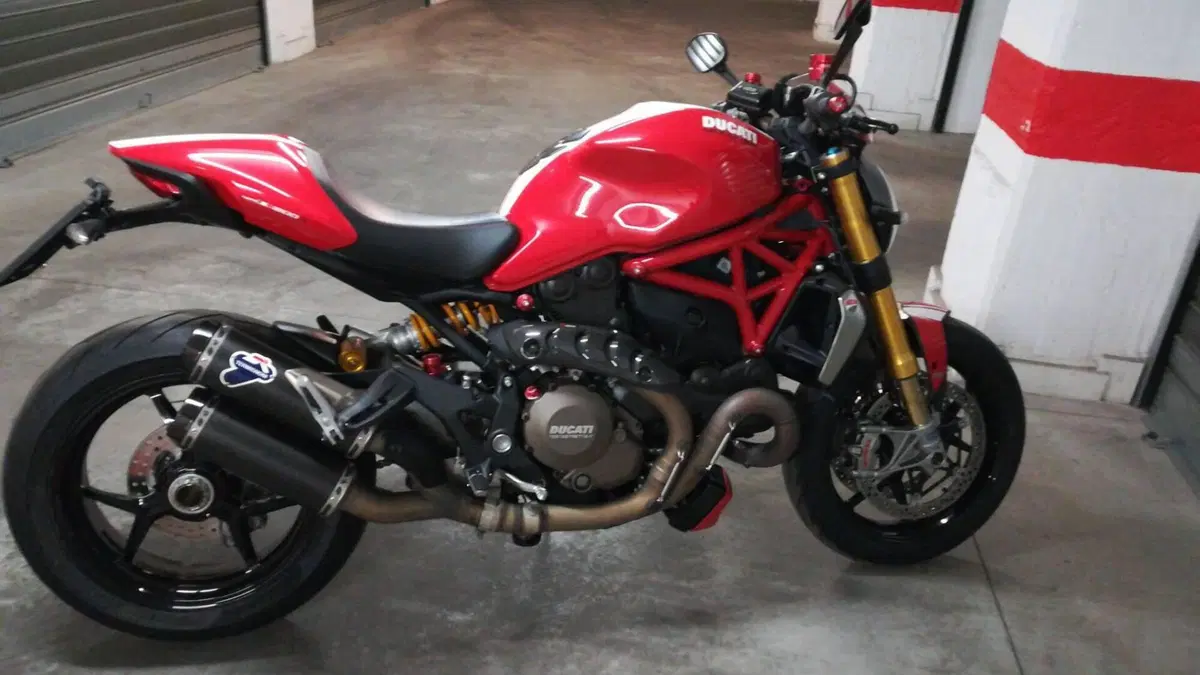 Ducati Monster 1200 S Stripe (2014 - 15) 
