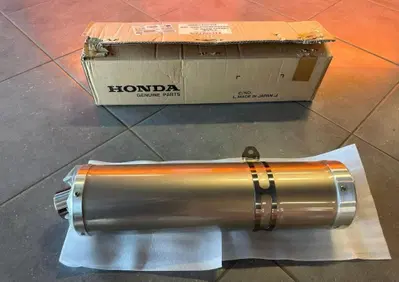 SCARICO HONDA CBR 900 RR 2002\03 18310-MCJ-305 - Annuncio 9242818