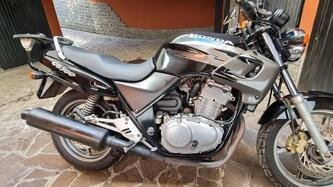 Honda CB 500 (1993 - 04) usata