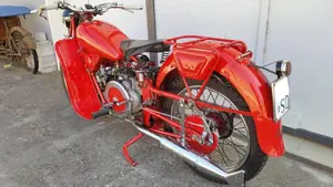 Moto Guzzi   (2)