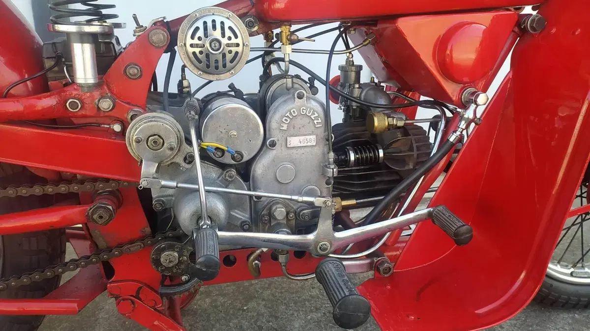 Moto Guzzi   (3)