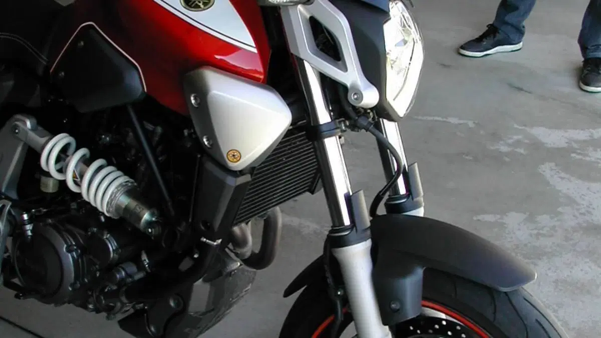 Yamaha MT-03 (2006 - 14)  (7)