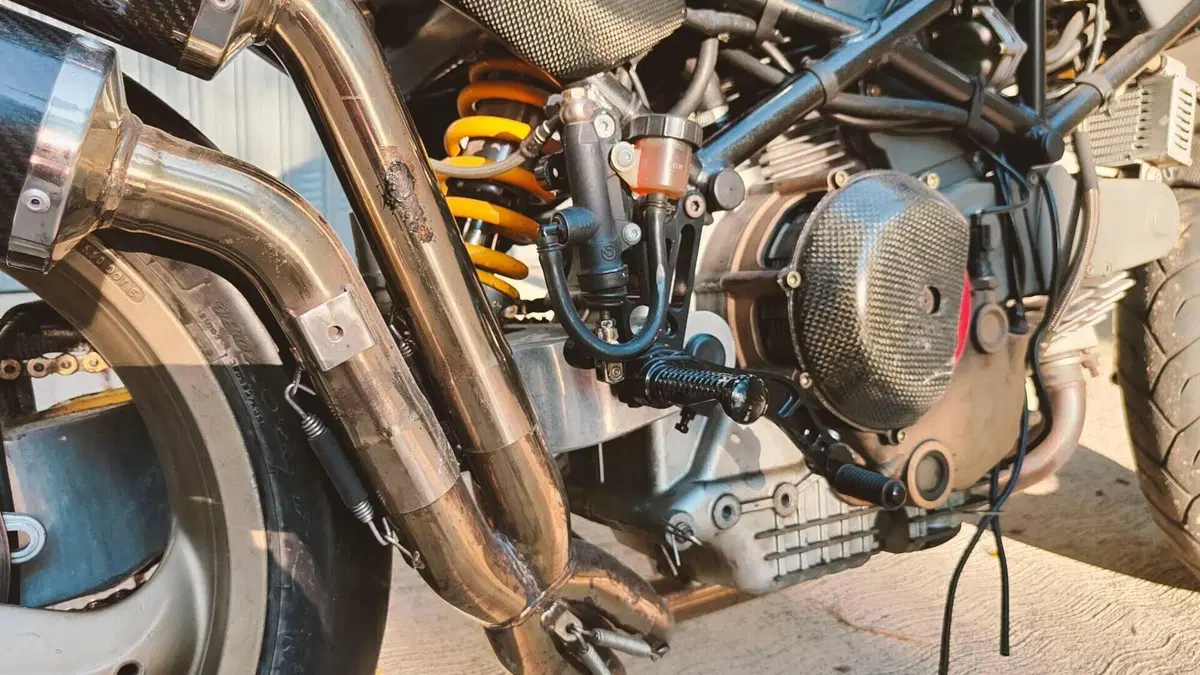 Ducati Monster 900 (1997 - 98)  (7)