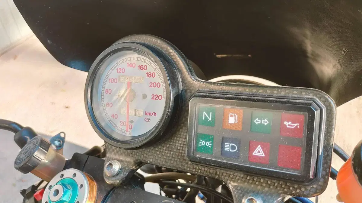 Ducati Monster 900 (1997 - 98)  (14)