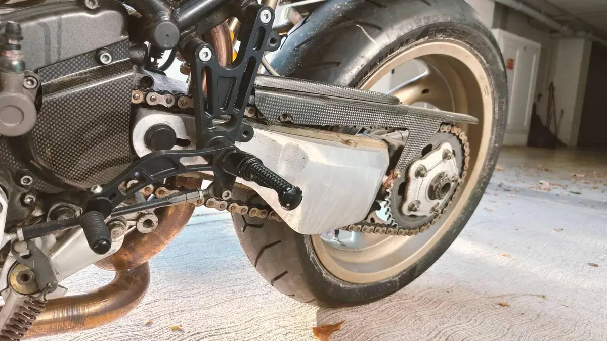 Ducati Monster 900 (1997 - 98)  (17)