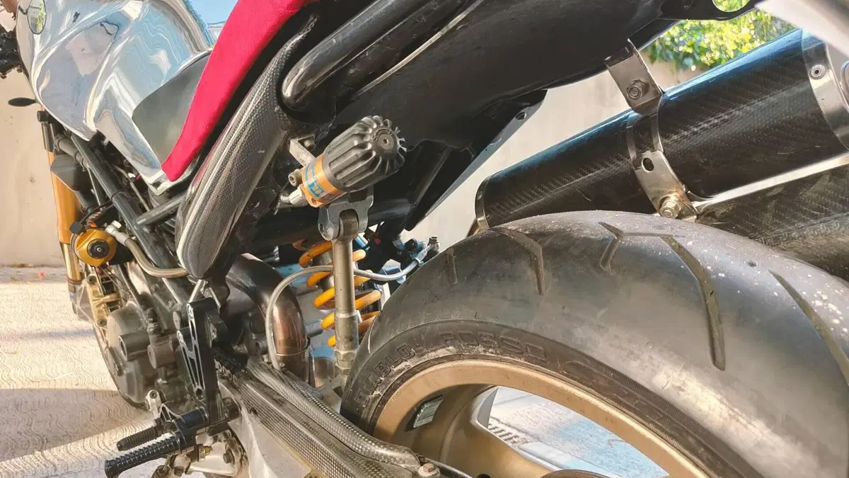 Ducati Monster 900 (1997 - 98)  (18)