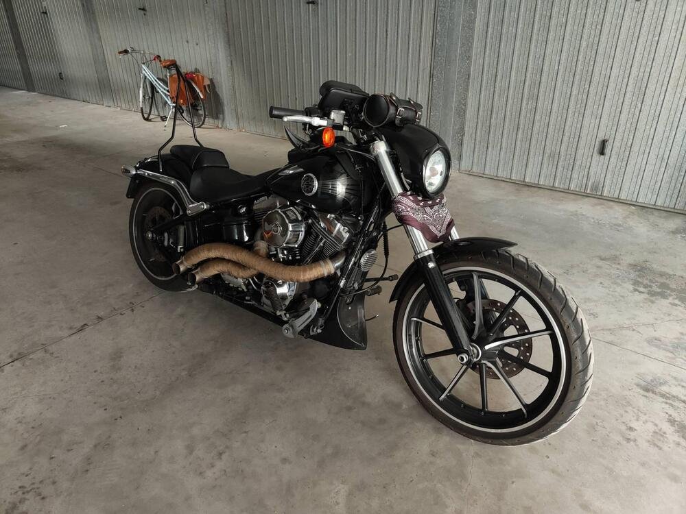 Harley-Davidson 1690 Breakout (2013 - 17) - FXSB Usata a San Benedetto Del  Tronto - VetrinaMotori