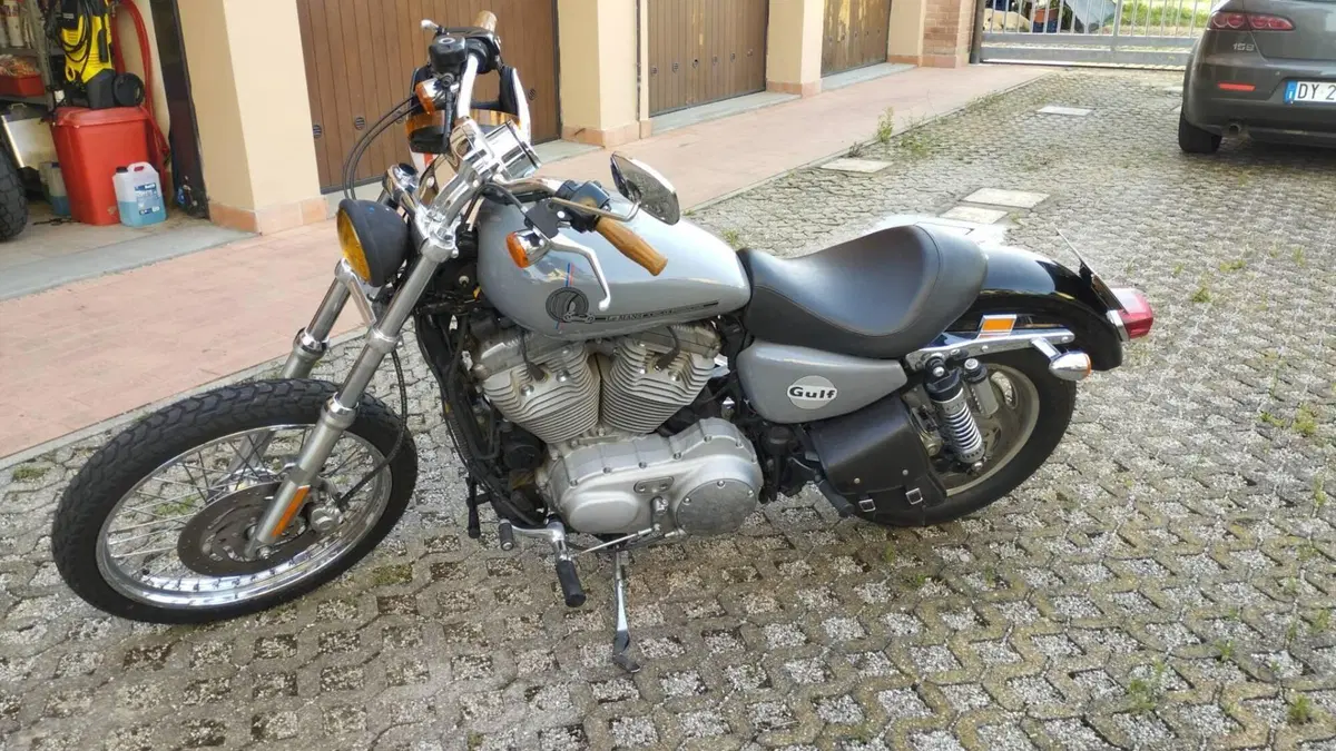 Harley-Davidson 883 Custom (2008 - 12) - XL 883C  (3)