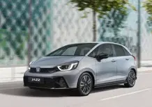 Scende in campo e le ha tutte contro: Honda Jazz Hybrid Top e Flop