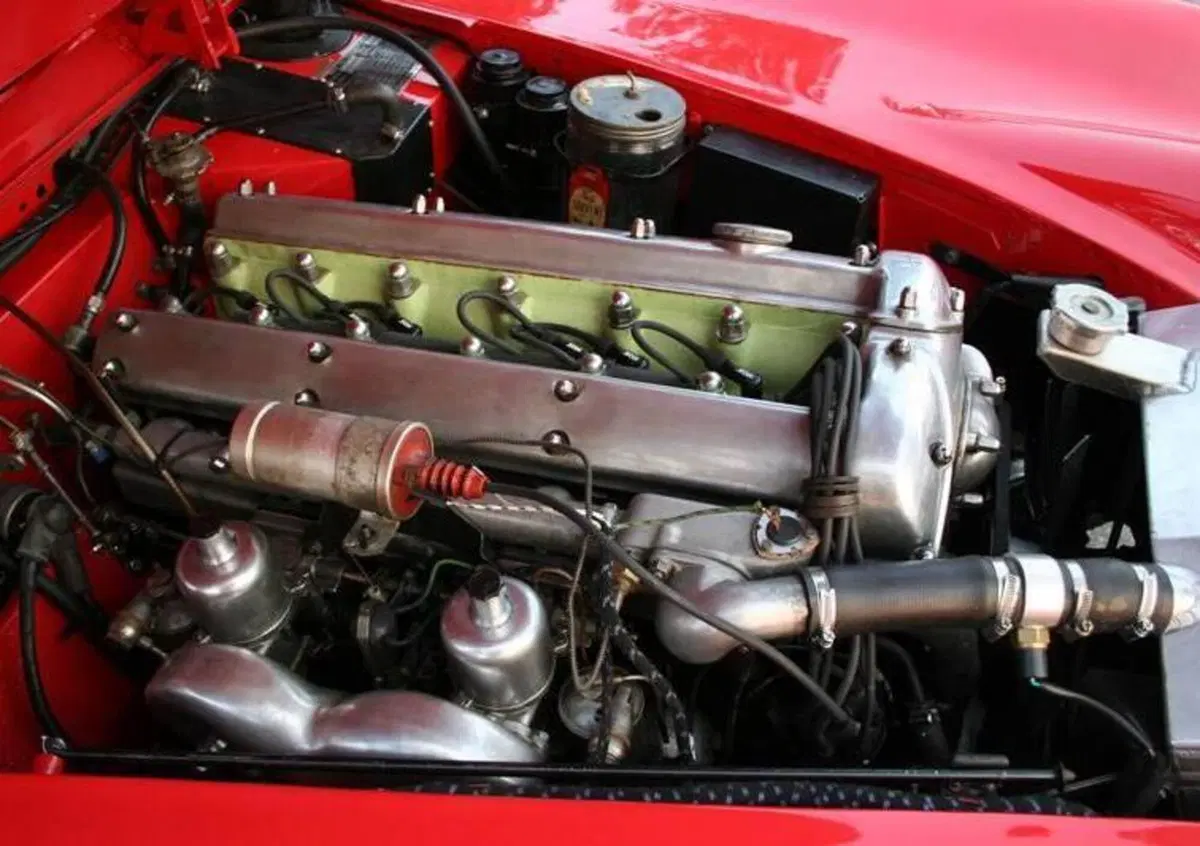 Jaguar XK 150 DHC  (14)
