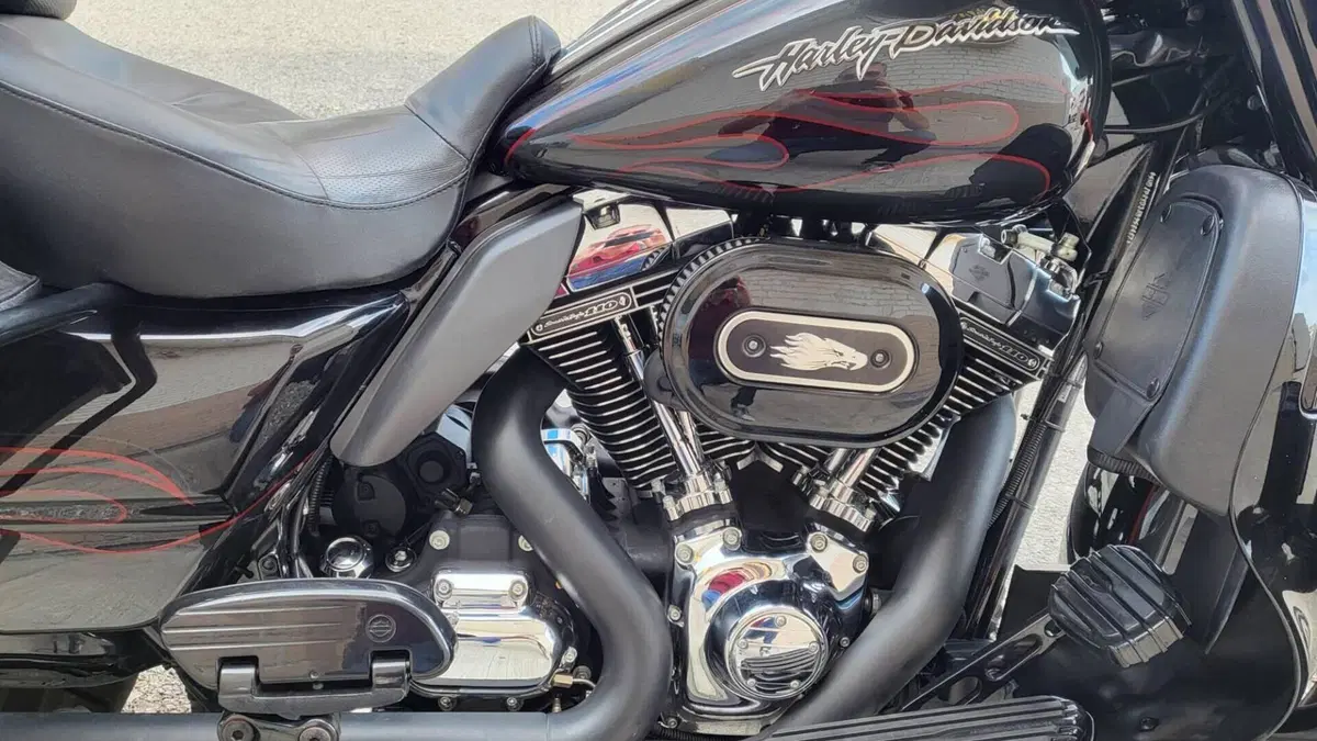 Harley-Davidson 1690 Electra Glide Ultra Limited (2010 - 13) - FLHTK  (8)