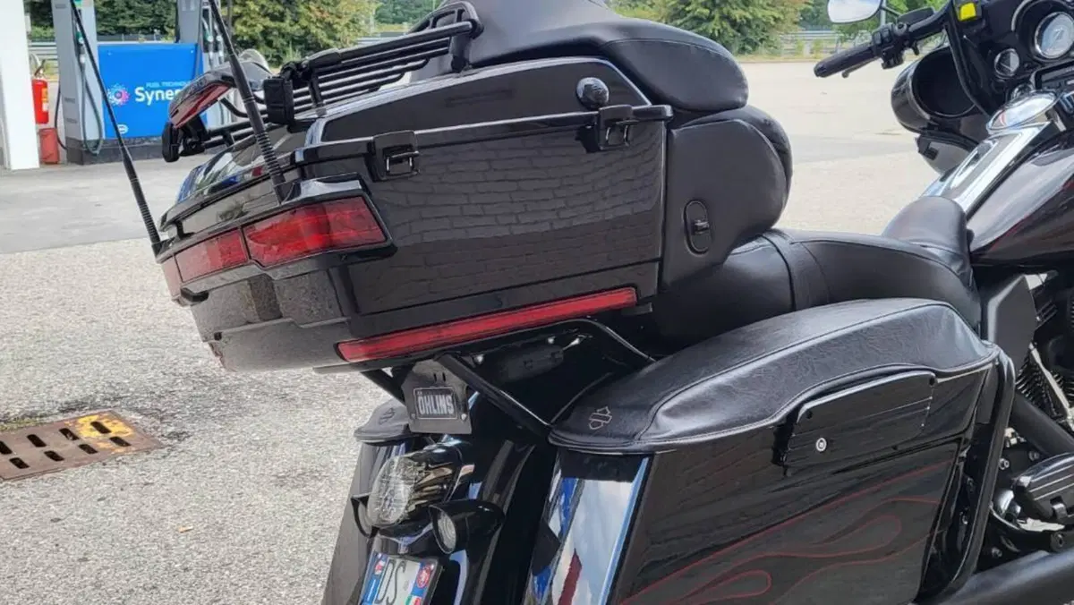 Harley-Davidson 1690 Electra Glide Ultra Limited (2010 - 13) - FLHTK  (9)