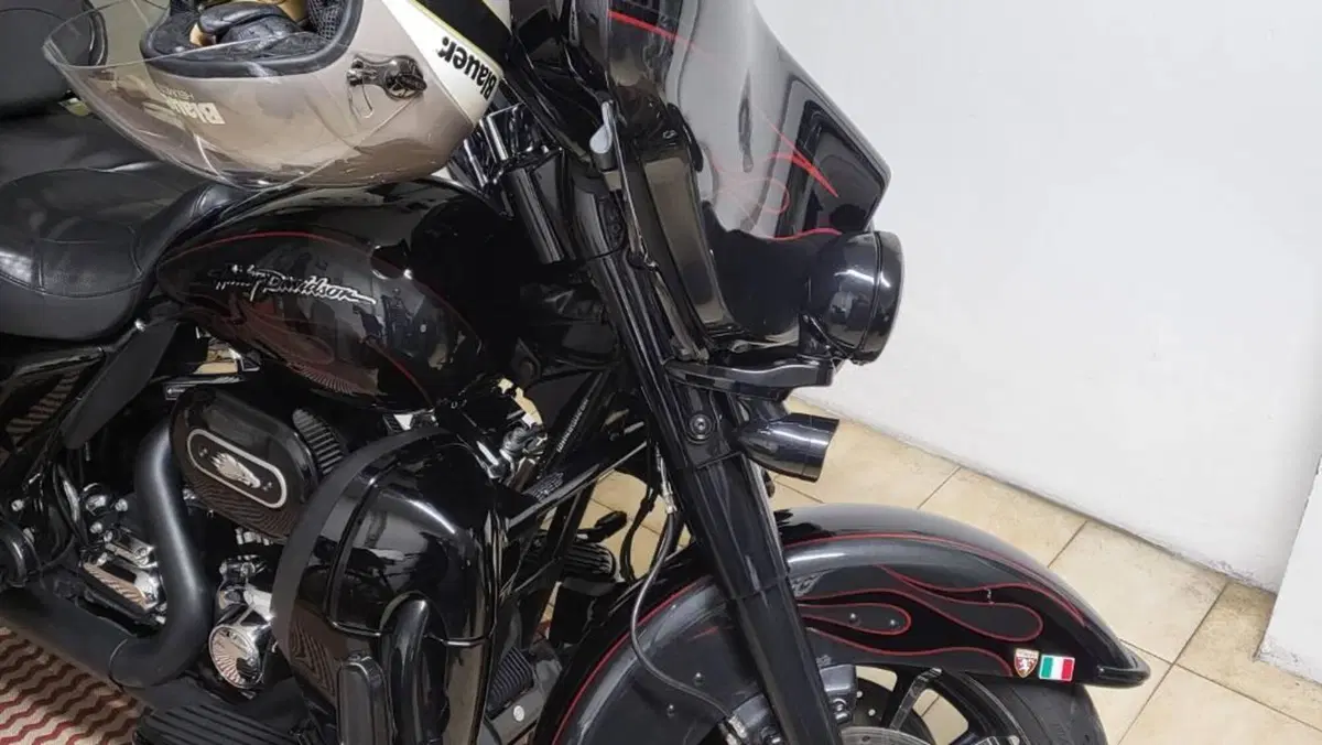Harley-Davidson 1690 Electra Glide Ultra Limited (2010 - 13) - FLHTK  (15)