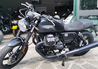 Moto Guzzi V7 Stone (2021 - 24) - Annuncio 9252138