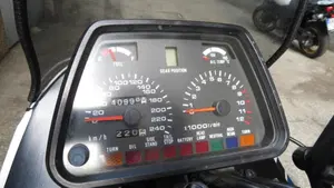 Suzuki   (4)