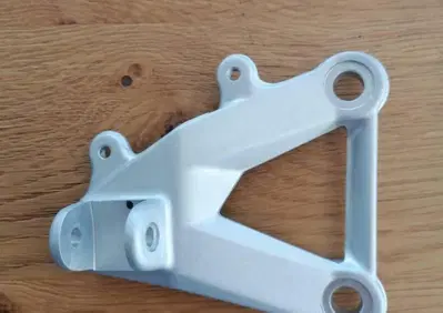 Piastra Portapedana anteriore Dx - NUOVA - DUCATI - Annuncio 9258383