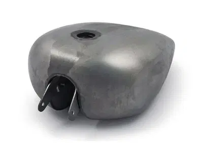 Serbatoio benzina 4,5 galloni per Sportster dal 20  - Annuncio 8550625