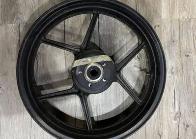 Cerchio anteriore Kawasaki z750 04/06 - Annuncio 9270328