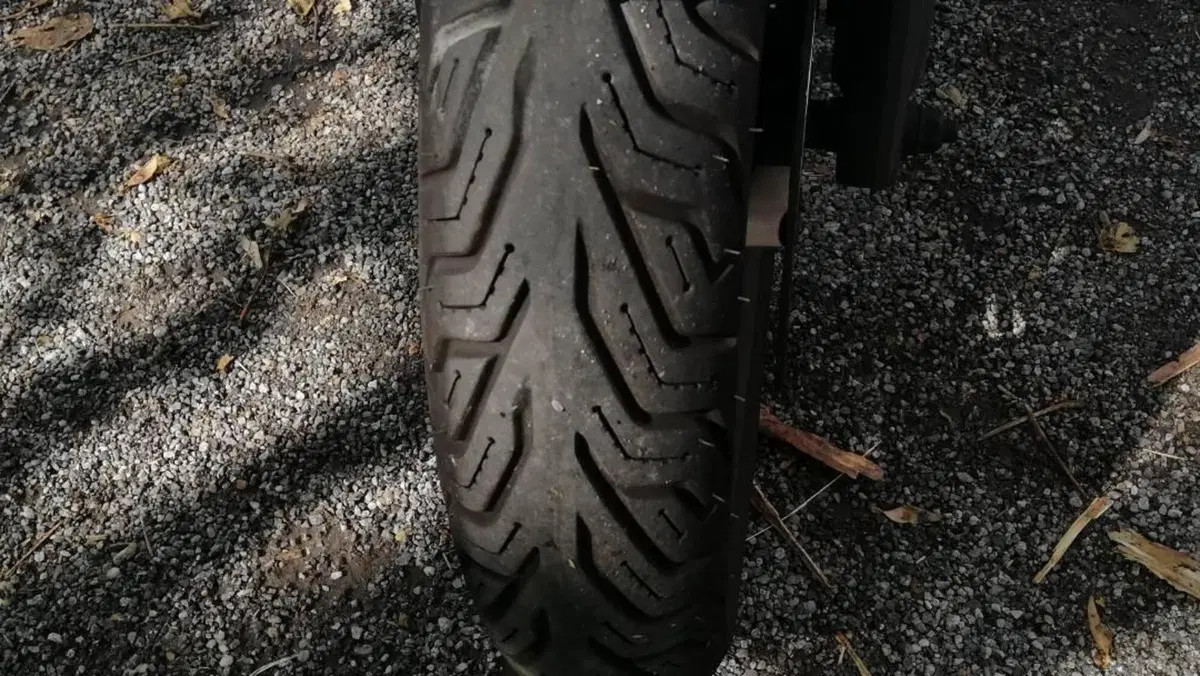 Kymco Agility 200i R16 + (2014 - 17)  (3)