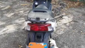 Kymco Agility 200i R16 + (2014 - 17)  (9)