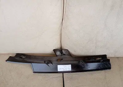 Bordo Carnena Destra Per Kymco Downtown 125 2018 - - Annuncio 9272518