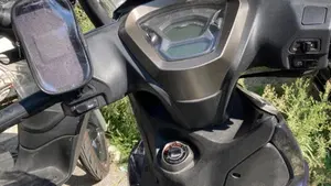 Kymco Agility 300i ABS (2019 - 20)  (4)