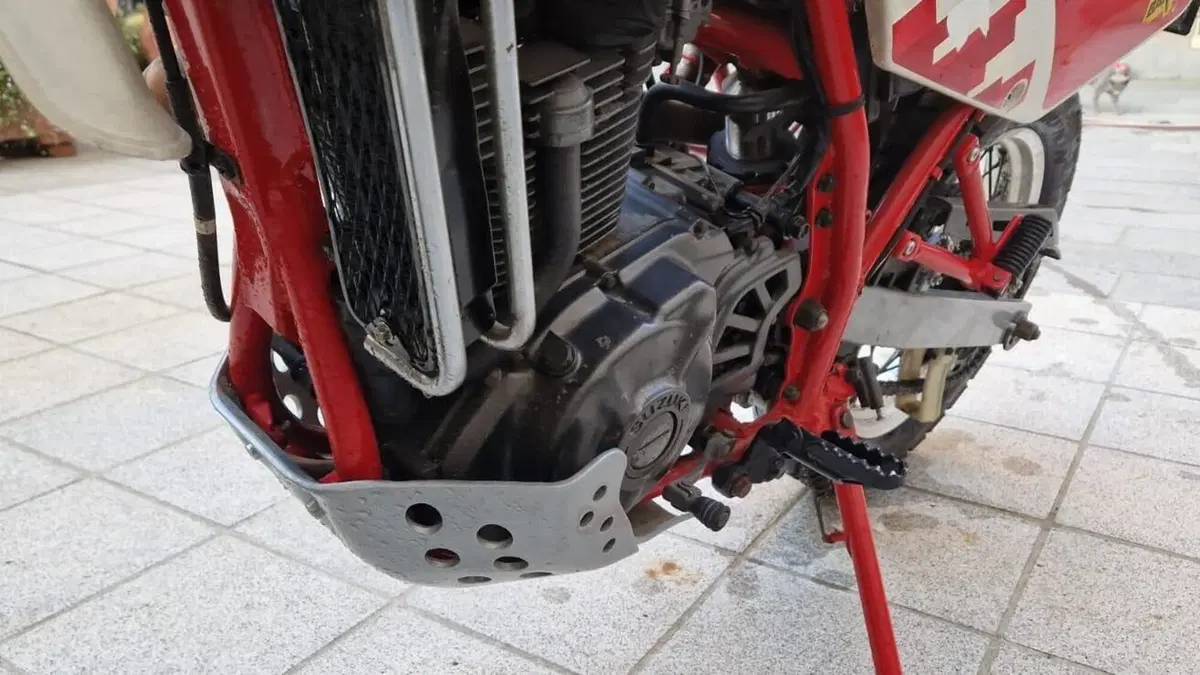 Suzuki DR 650 R (1990 - 91)  (6)