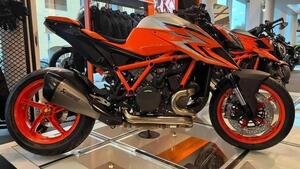 KTM 1290 Super Duke R Evo (2022 - 23) 