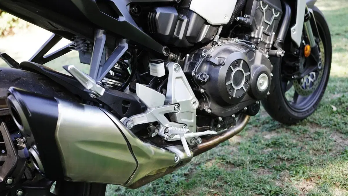 Honda CB 1000 R + Neo Sport Cafè (2019 - 20)  (4)