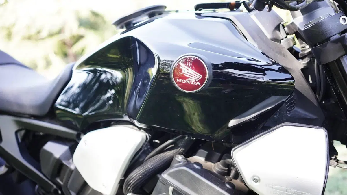 Honda CB 1000 R + Neo Sport Cafè (2019 - 20)  (5)