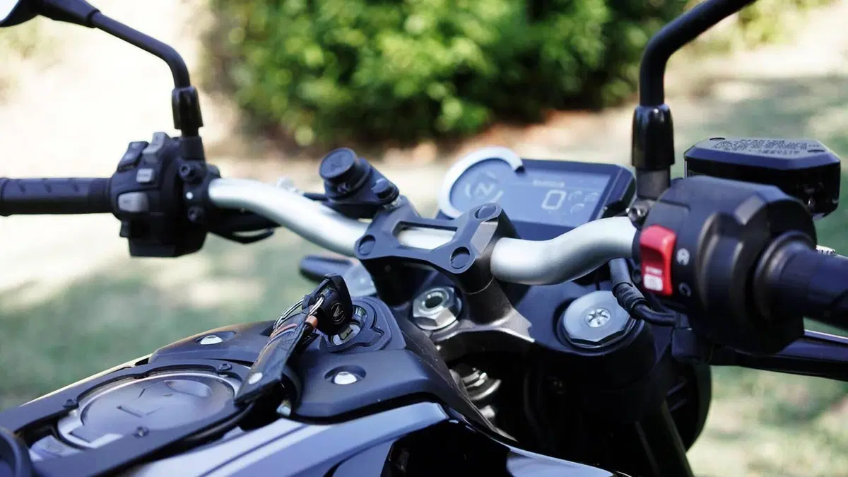 Honda CB 1000 R + Neo Sport Cafè (2019 - 20)  (6)
