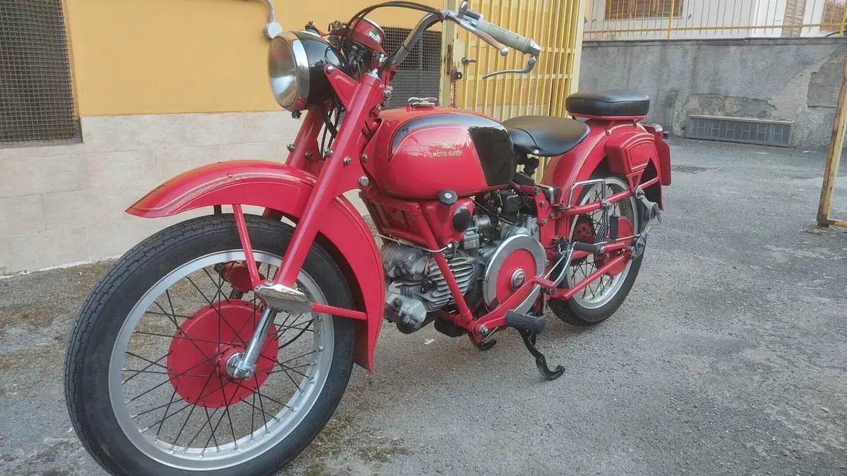 Moto Guzzi   (4)