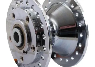 Mozzo anteriore 40 fori Cromato doppia flangia per  - Annuncio 8559416