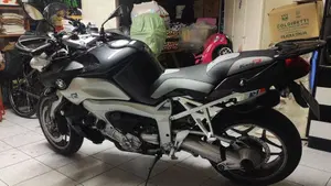 Bmw K 1200 R  (2)