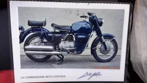 Moto Guzzi   (2)