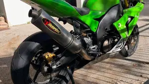 Kawasaki Ninja 1000 ZX-10R (2004 - 05)  (2)