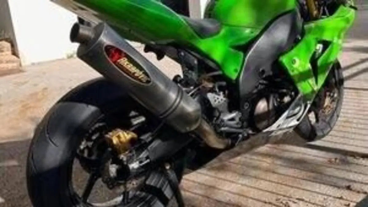 Kawasaki Ninja 1000 ZX-10R (2004 - 05)  (8)
