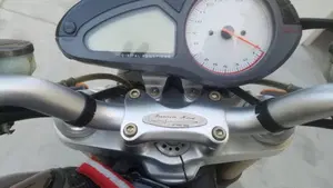 MV Agusta Brutale 910 S (2005 - 11)  (5)