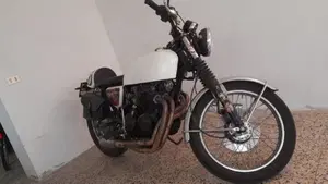 Honda CB 400 Four  (2)