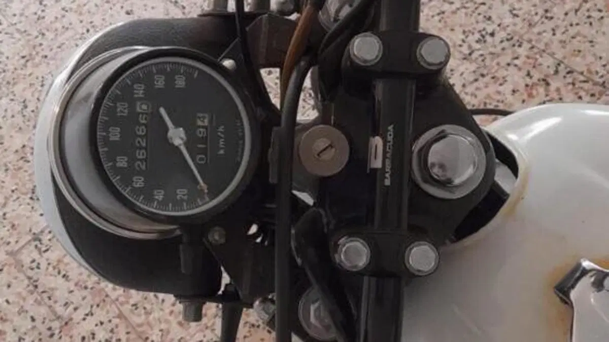 Honda CB 400 Four  (4)