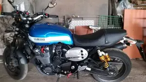 Yamaha XJR 1300 Racer (2015 - 17)  (6)