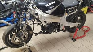 Suzuki GSX R 600 (1997 - 00) 