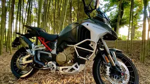 Ducati Multistrada V4 S (2021 - 24)  (2)