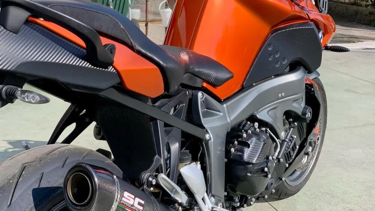 Bmw K 1300 R (2009 - 16)  (2)
