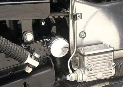 Coperchio perno forcellone/telaio per Sportster -  - Annuncio 8553337