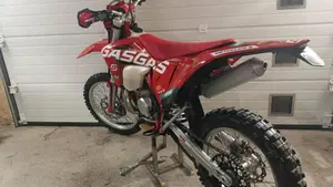 GASGAS EC 300 Tpi (2023)  (4)