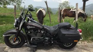Harley-Davidson 114 Heritage Classic (2018 - 20) - FLHCS  (2)
